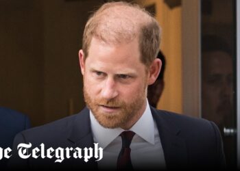 Prince Harry tried to settle with Mail before court case