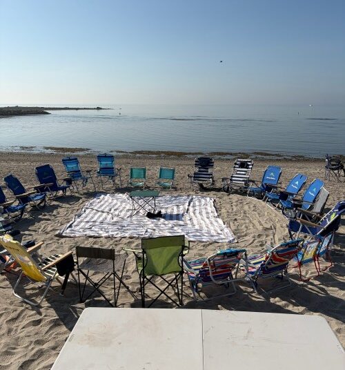 Roundup: Beach Chairs, Tom Lowrie, Teardowns …