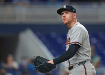 Royals Sign LHP Aaron Bummer To Minor League Deal - Minor League Notes