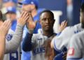 Royals collect season-high 22 hits, pound Phillies