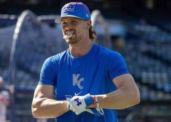 Royals place Bobby Witt Jr. on injured list for first time in career