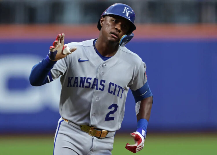 Royals rally to beat Mets after giving up 'Little League home run' as Tyler Tolbert matches record with 12th straight hit