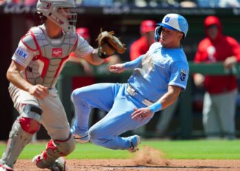 Royals shut down Phillies, halt skid and knot 3-game set - Field Level Media - Professional sports content solutions