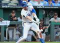 Royals walkoff the Giants with bunts