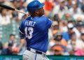 Salvador Perez becomes the all-time Royals home run leader
