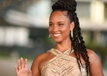 Singer Alicia Keys calls for an 'update' on women's equal rights