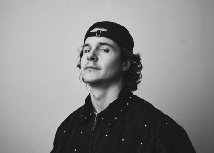 Soul-Pop Star Lukas Graham Shares Roots-Driven New Song "Good Times"