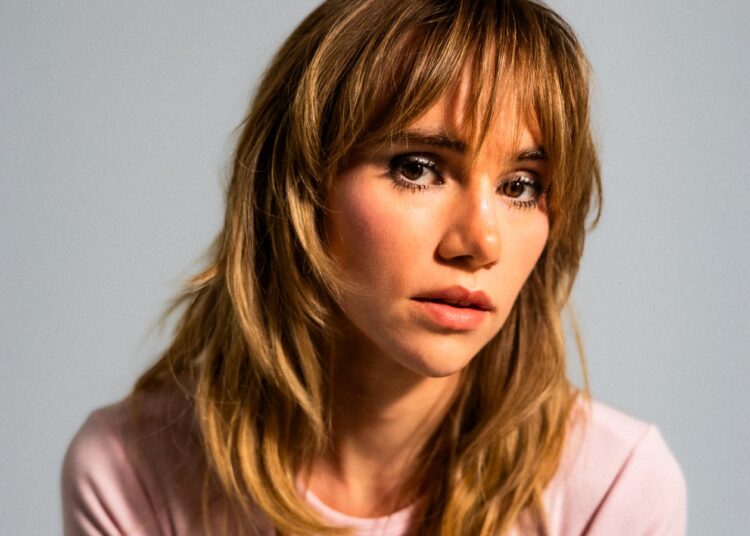 Suki Waterhouse Interview: New Album Loveland, Taylor Swift, BTS