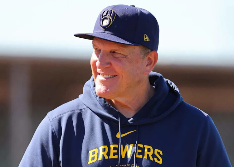 TRADE: Milwaukee Brewers Ship Reliever to Kansas City Royals
