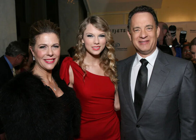 Taylor Swift Can't Possibly Be That Close to Ethan Hawke