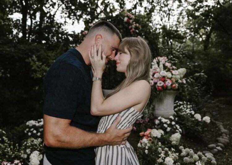 Travis Kelce and Taylor Swift posted news of their engagement to their Instagram accounts in August 2025.