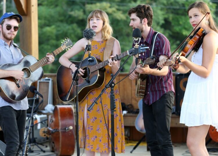 This week’s events include Small Town Thursday music and more – Blue Ridge Muse