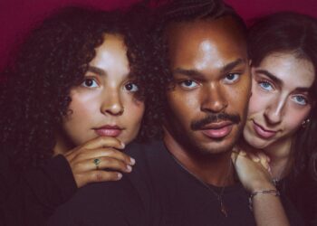 Tiny Habits face “the emotional aftermath of an intense breakup” on intimate new single ‘Belt Loop’