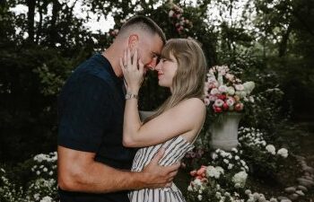 Taylor Swift Says Travis Kelce 'Crushed It' With His Surprise Proposal