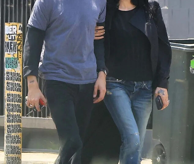 Gabbriette, Matty Healy, What Taylor Swift's Ex Matty Healy Was Up to During Her Wedding to Travis Kelce