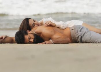 Yash And Kiara Advani's New Song Tabaahi From Toxic Sparks Mixed Reactions, Internet Says 'Zero Chemistry'