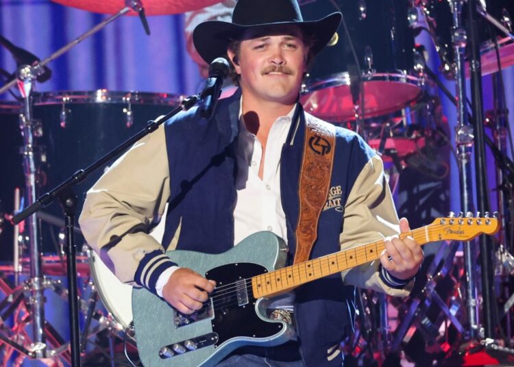 Zach Top Talks New Song 'Good Girls and Cowgirls"