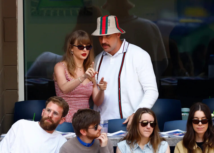 ‘It Was a Mess’: Celebrity Journalist Unleashes on Taylor Swift, Travis Kelce Amid Criticism About Wedding Arrangements