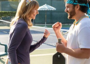 ‘The Dink’ review: Jake Johnson’s Apple TV comedy swings — and hits | Entertainment