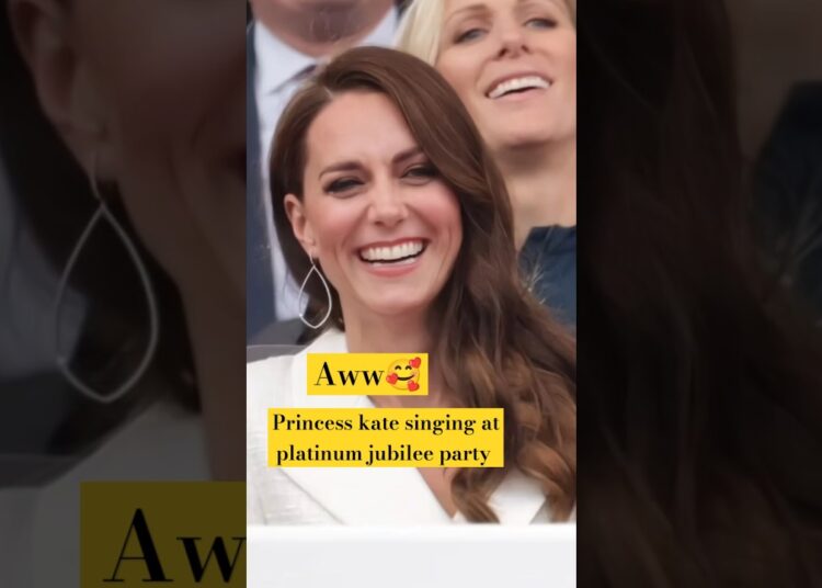 Princess kate dancing & signing moments at platinum jubilee party,Kate effect #shorts #katemiddleton