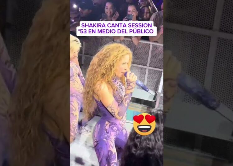 Shakira CANTA la Session 53 con BZRP en su CONCIERTO en BRASIL