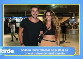 Shakira reúne famosos na plateia do primeiro show de turnê mundial