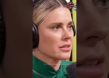 🤩CAROLINA DIECKMANN LEMBRA A CENA ANTOLÓGICA DO CORTE DE CABELO #celebridades #famosos #shorts
