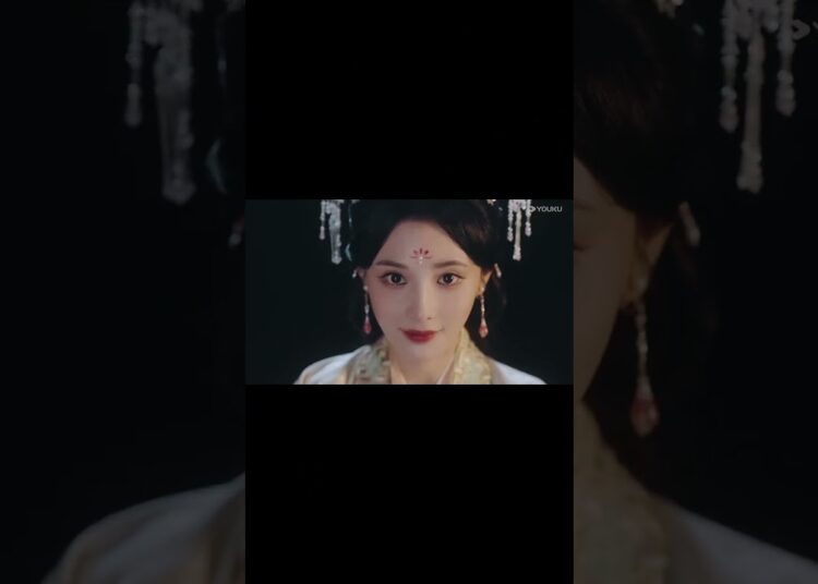 O amor complicado da realeza ❤️‍🔥 #LoveAndCrown #RenJialun #PengXiaoran #cdrama #youku