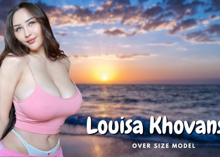 LOUISA KHOVANSKI: ⏭️ Curvy Models Plus-Size | Social Media Celebrity