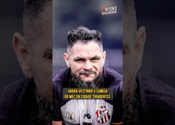 JOGADORES FAMOSOS QUE ESTÃO JOGANDO NA VÁRZEA EM 2025 #shorts
