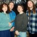18 novas músicas para ouvir hoje: Helena DeLand, Moontype e muito mais