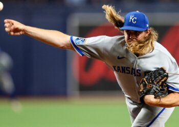 2 ex -arremessadores do KC Royals preparados para se juntar a Brady Singer com os Reds