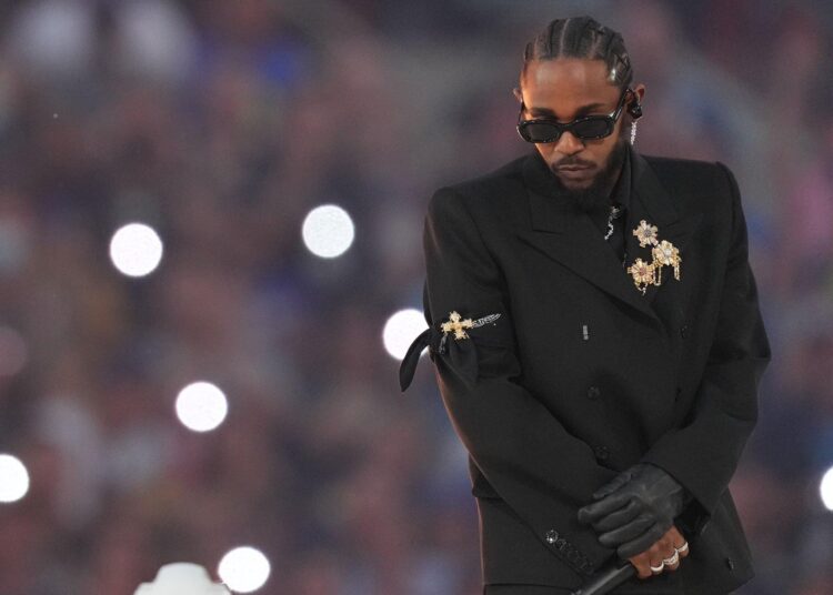 8 Performances memoráveis ​​no intervalo do Super Bowl que roubaram o show: Kendrick Lamar, Michael Jackson, Rihanna e mais