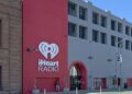 A FCC sonda iHeartRadio por supostas violações de Payola, à medida que a aplicação mais ampla aumenta