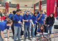 A equipe de robótica Ramstein Royals ganha honras regionais para ganhar segunda viagem à competição mundial