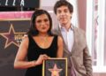 A estrela de Mindy Kaling em Hollywood Walk of Fame sendo celebrada por indianos americanos no setor de entretenimento