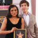 A estrela de Mindy Kaling em Hollywood Walk of Fame sendo celebrada por indianos americanos no setor de entretenimento