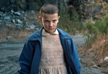 As Lucía Millie Bobby Brown en La Primera Temporada de 'Stranger Things'.