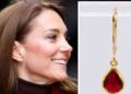 A princesa Kate usa brinco de lágrima de ouro - pegue seu visual | Real | Notícias