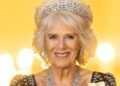 A rainha Camilla celebra uma nova chegada à família real após a perda de partir o coração