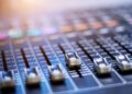 A remixagem dos fãs é a mais recente tendência da tecnologia musical - o licenciamento poderia interromper?