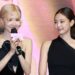 A rosa de Blackpink suporta o novo single solo de Jennie com doechii
