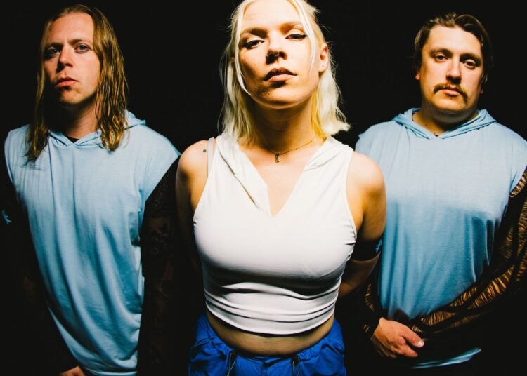 Air Drawn Dagger Libere um novo videoclipe para 'Santifound'