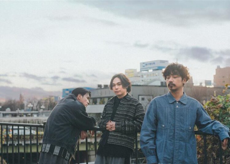 Ano Whirlwind e último álbum 'Pieces'