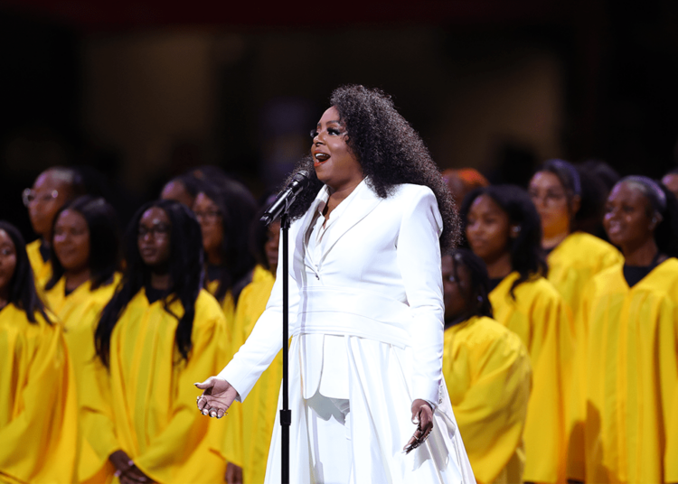Assista Ledisi Sing 'Lift Every Voice and Sing' no Super Bowl 2025