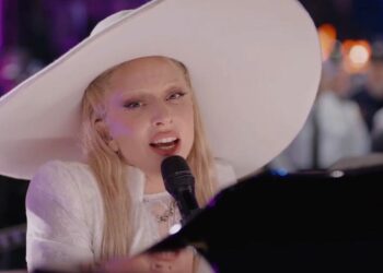 Assista à atitude emocionante de Lady Gaga a Nova Orleans à frente do Super Bowl Lix