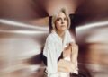 Avalon Emerson lança o projeto 'perpétuo emoção' com nova música de capa