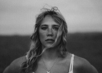 Avery Anna lança o novo single “Sr. Previsível, ”Primeira música solo desde o rompimento durante o café da manhã