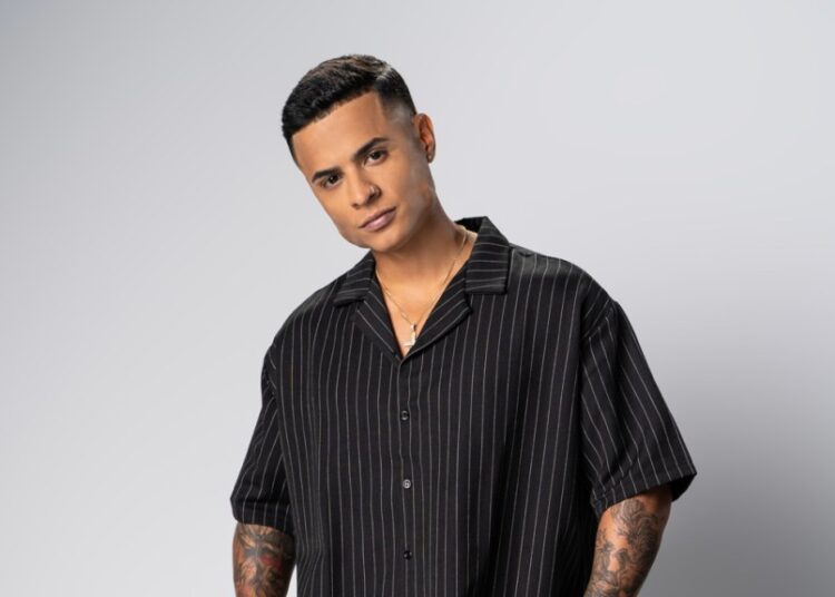 Christian Alicea Sinais de gravação de gravação com Rimas Entertainment