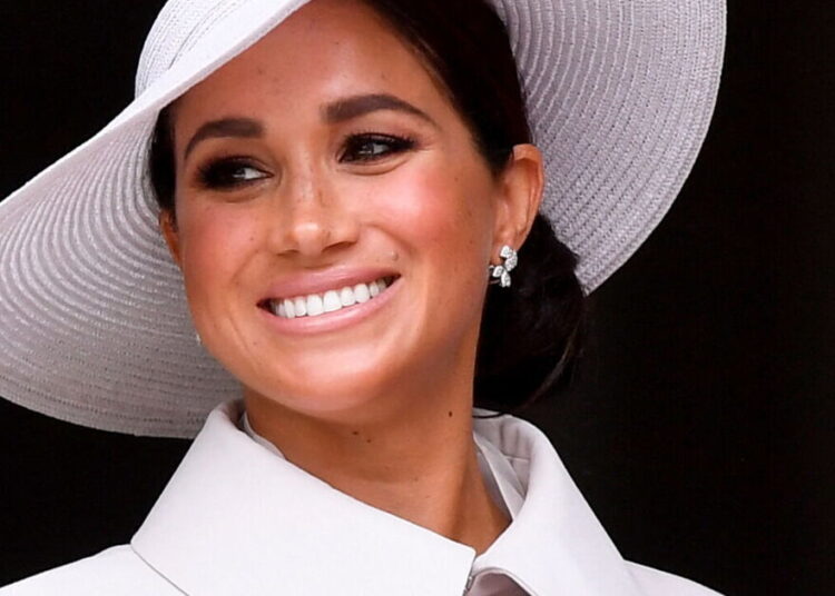 Declaração muito reveladora de 10 palavras da Dior Designer sobre o trabalho com Meghan Markle | Real | Notícias